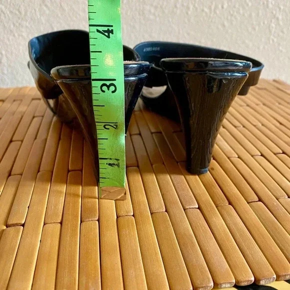 IMPO Patent Leather Mules with lovely silver accent! Size 6 1/2 M with 3" Heels - Picture 3 of 8